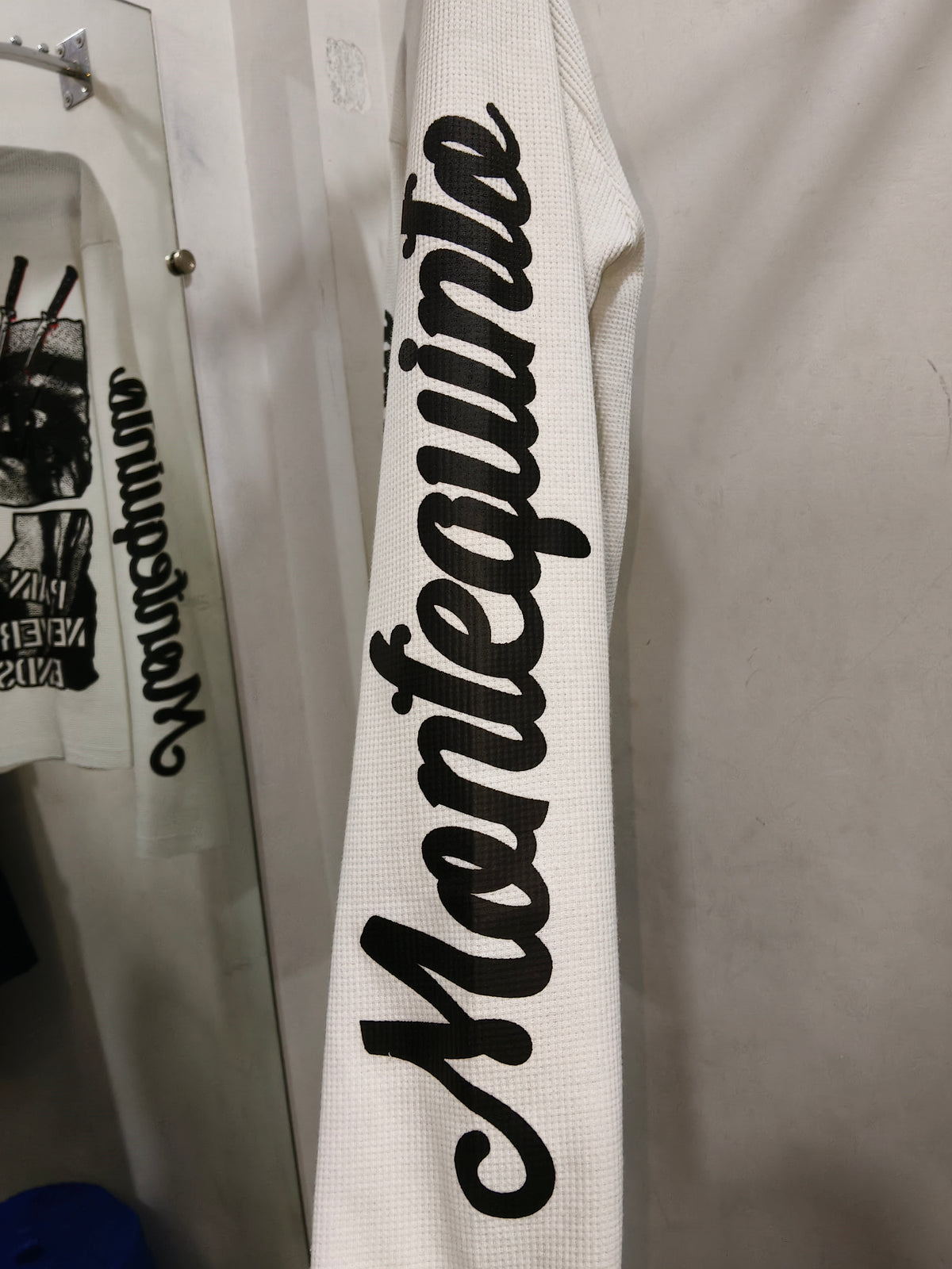 Moniequinto Men White Graphic Printed Oversized Waffle Knit T-Shirt